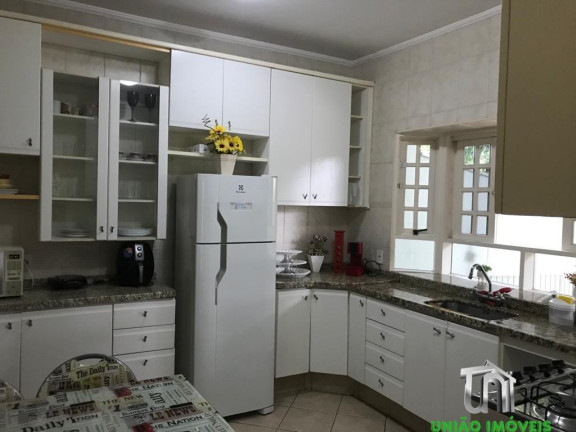 Imagem Casa com 3 Quartos à Venda, 245 m² em Jardim América - Bragança Paulista Imagem Casa com 3 Quartos à Venda, 245 m² em Jardim América - Bragança Paulista