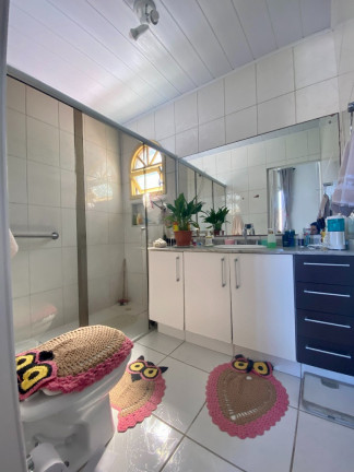 Imagem Casa com 4 Quartos à Venda, 200 m² em Barreiros - São José