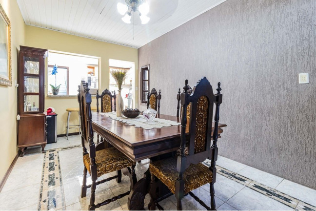 Imagem Casa com 4 Quartos à Venda, 216 m² em Partenon - Porto Alegre Imagem Casa com 4 Quartos à Venda, 216 m² em Partenon - Porto Alegre