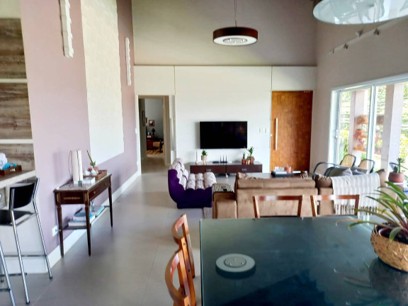 Imagem Casa com 3 Quartos à Venda, 700 m² em Atibaia Imagem Casa com 3 Quartos à Venda, 700 m² em Atibaia