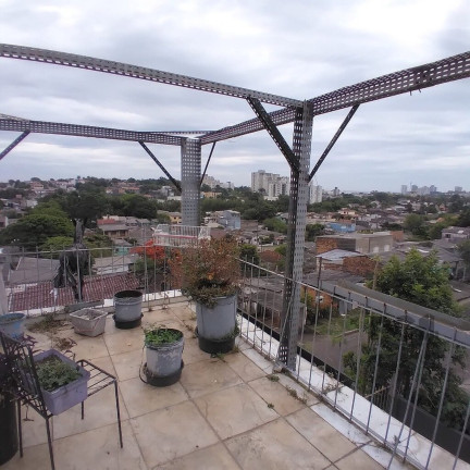 Imagem Casa com 8 Quartos à Venda, 300 m² em Cavalhada - Porto Alegre Imagem Casa com 8 Quartos à Venda, 300 m² em Cavalhada - Porto Alegre