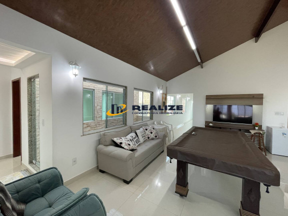 Casa com 4 Quartos à Venda, 280 m² em Parque Jóquei Club - Campos Dos Goytacazes