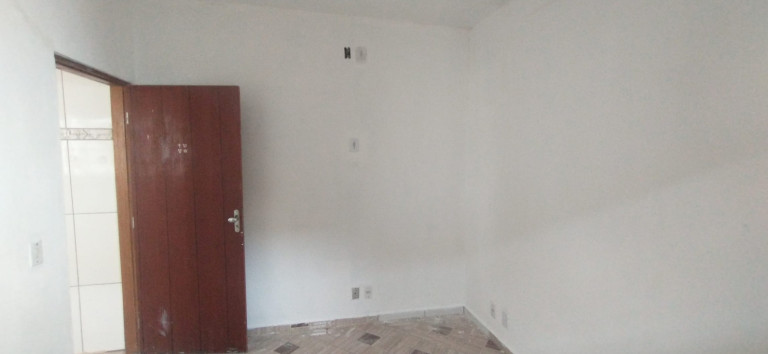 Imagem Casa com 2 Quartos à Venda, 200 m² em Residencial Comercial Cidade Vista Alegre - Pindamonhangaba Imagem Casa com 2 Quartos à Venda, 200 m² em Residencial Comercial Cidade Vista Alegre - Pindamonhangaba