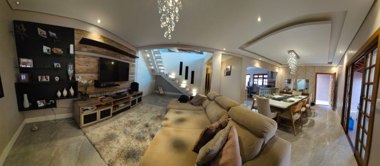 Sobrado com 3 Quartos à Venda, 570 m² em Jardim Obelisco - Poá