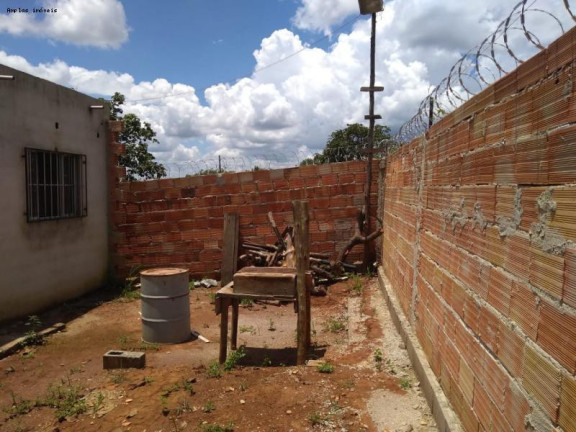 Imagem Casa com 2 Quartos à Venda, 60 m² em Araçás - Mateus Leme