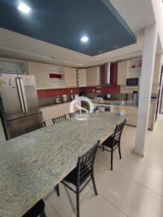 Imagem Casa com 4 Quartos à Venda, 270 m² Imagem Casa com 4 Quartos à Venda, 270 m²