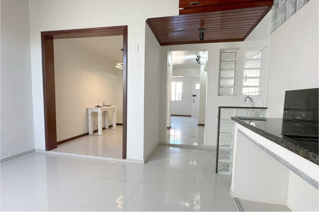 Imagem Casa com 3 Quartos à Venda, 73 m² em Sarandi - Porto Alegre