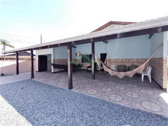 Imagem Casa com 4 Quartos à Venda, 225 m² em Costeira - Balneário Barra Do Sul Imagem Casa com 4 Quartos à Venda, 225 m² em Costeira - Balneário Barra Do Sul
