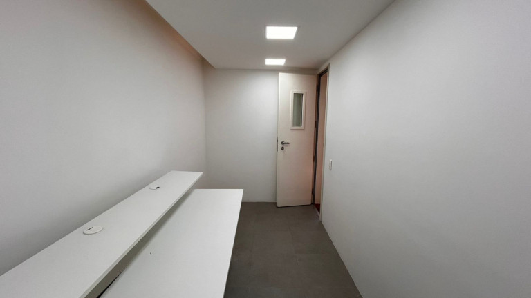 Imagem Apartamento com 4 Quartos à Venda, 67 m² em Vila Madalena - São Paulo