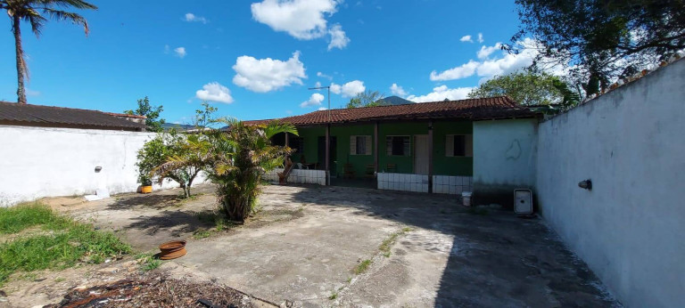 Imagem Casa com 1 Quarto à Venda, 400 m² em Ana Dias - Peruíbe Imagem Casa com 1 Quarto à Venda, 400 m² em Ana Dias - Peruíbe