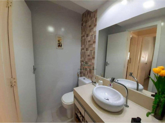 Imagem Apartamento com 2 Quartos à Venda, 98 m² em Vital Brasil - Niterói Imagem Apartamento com 2 Quartos à Venda, 98 m² em Vital Brasil - Niterói