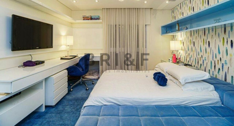 Imagem Casa com 3 Quartos à Venda, 550 m² em Pacaembu - São Paulo Imagem Casa com 3 Quartos à Venda, 550 m² em Pacaembu - São Paulo