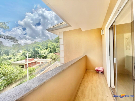 Imagem Casa com 4 Quartos à Venda, 184 m² em Jardim Europa - Teresópolis