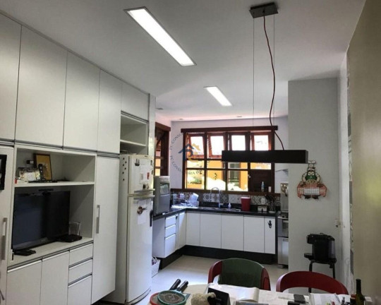 Imagem Casa com 4 Quartos à Venda, 735 m² em Piratininga - Niterói Imagem Casa com 4 Quartos à Venda, 735 m² em Piratininga - Niterói