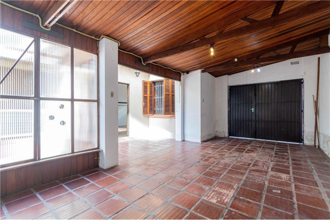Imagem Casa com 3 Quartos à Venda, 211 m² em Menino Deus - Porto Alegre Imagem Casa com 3 Quartos à Venda, 211 m² em Menino Deus - Porto Alegre