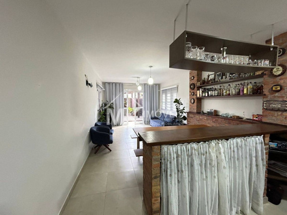 Imagem Sobrado com 4 Quartos à Venda, 234 m² em Maria Antonieta - Pinhais Imagem Sobrado com 4 Quartos à Venda, 234 m² em Maria Antonieta - Pinhais