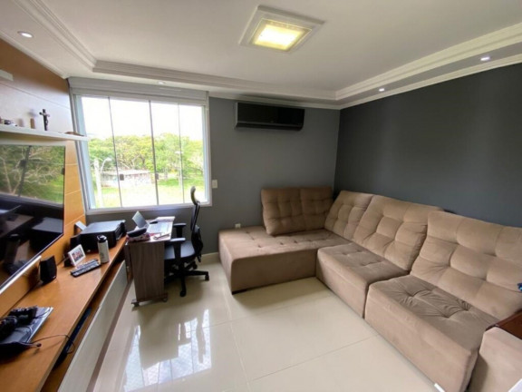 Imagem Imóvel com 3 Quartos à Venda, 61 m² em Cristal - Porto Alegre Imagem Imóvel com 3 Quartos à Venda, 61 m² em Cristal - Porto Alegre