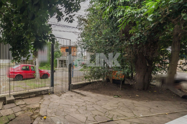 Imagem Casa com 3 Quartos à Venda, 150 m² em Sarandi - Porto Alegre Imagem Casa com 3 Quartos à Venda, 150 m² em Sarandi - Porto Alegre