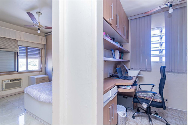 Imagem Apartamento com 2 Quartos à Venda, 78 m² em Cristal - Porto Alegre Imagem Apartamento com 2 Quartos à Venda, 78 m² em Cristal - Porto Alegre