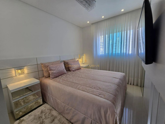 Imagem Apartamento com 3 Quartos à Venda, 117 m² em Centro - Balneário Camboriú Imagem Apartamento com 3 Quartos à Venda, 117 m² em Centro - Balneário Camboriú