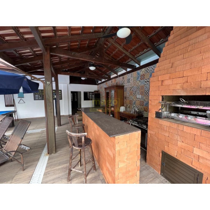 Imagem Casa com 3 Quartos à Venda, 380 m² em Ariribá - Balneário Camboriú