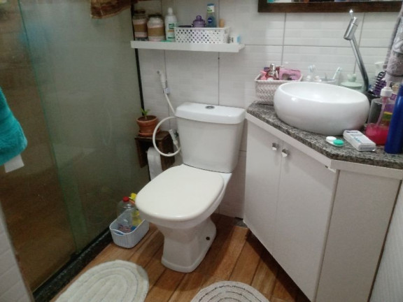 Imagem Casa com 2 Quartos à Venda, 65 m² em Bento Ribeiro - Rio De Janeiro Imagem Casa com 2 Quartos à Venda, 65 m² em Bento Ribeiro - Rio De Janeiro