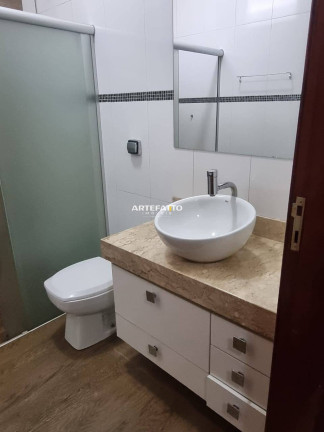 Imagem Casa com 2 Quartos à Venda, 251 m² Imagem Casa com 2 Quartos à Venda, 251 m²