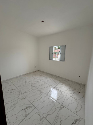 Imagem Casa com 2 Quartos à Venda, em Parque Augustos - Itanhaém Imagem Casa com 2 Quartos à Venda, em Parque Augustos - Itanhaém