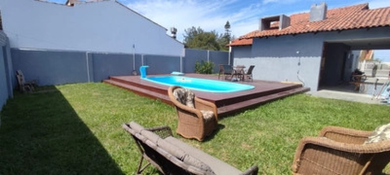 Imagem Casa com 3 Quartos à Venda, em Zona Nova - Capão Da Canoa Imagem Casa com 3 Quartos à Venda, em Zona Nova - Capão Da Canoa