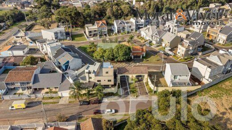 Imagem Sobrado com 3 Quartos à Venda, 167 m² em Pinheirinho - Curitiba Imagem Sobrado com 3 Quartos à Venda, 167 m² em Pinheirinho - Curitiba