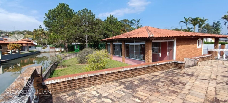 Casa de Condomínio com 3 Quartos à Venda, 159 m² em Centro - Bom Jesus Dos Perdões