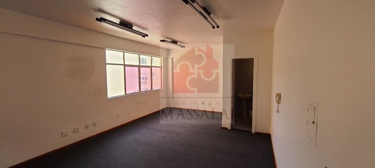 Imagem Sala Comercial à Venda, 37 m² em Petrópolis - Porto Alegre Imagem Sala Comercial à Venda, 37 m² em Petrópolis - Porto Alegre