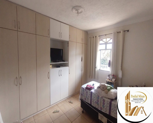 Imagem Casa com 5 Quartos à Venda, 240 m² em Jardim Dos Comerciários (venda Nova) - Belo Horizonte