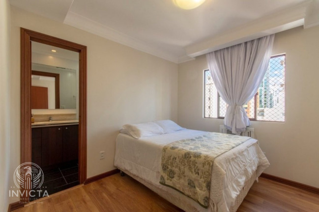 Imagem Apartamento com 5 Quartos à Venda, 340 m² em Centro - Balneário Camboriú Imagem Apartamento com 5 Quartos à Venda, 340 m² em Centro - Balneário Camboriú