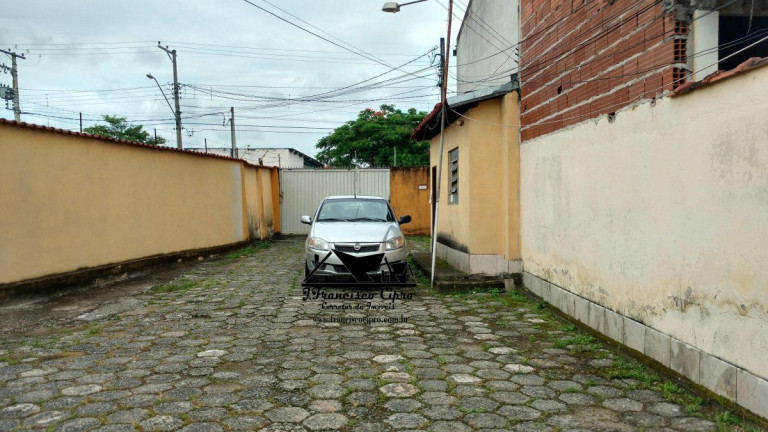 Imagem Kitnet com 1 Quarto à Venda, 40 m² em Parque Das Arvores - Guaratinguetá Imagem Kitnet com 1 Quarto à Venda, 40 m² em Parque Das Arvores - Guaratinguetá