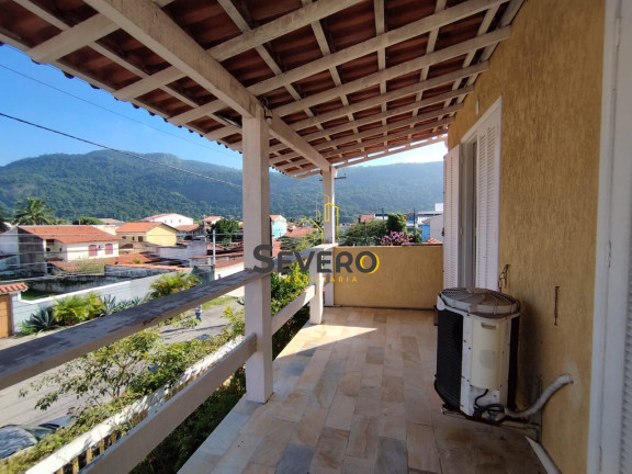 Imagem Casa com 3 Quartos à Venda, 360 m² em Piratininga - Niterói Imagem Casa com 3 Quartos à Venda, 360 m² em Piratininga - Niterói