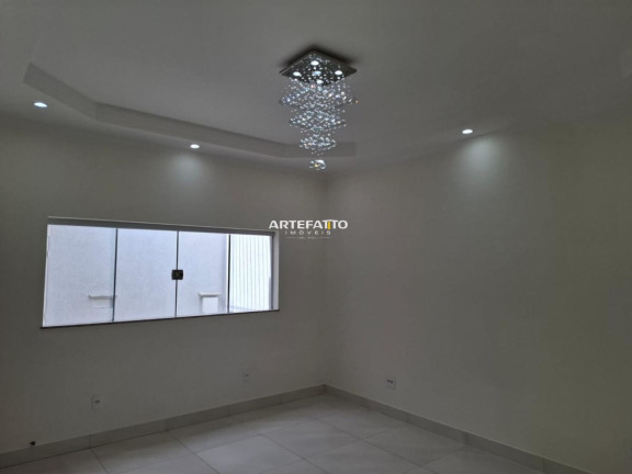 Imagem Casa com 3 Quartos à Venda, 200 m² Imagem Casa com 3 Quartos à Venda, 200 m²