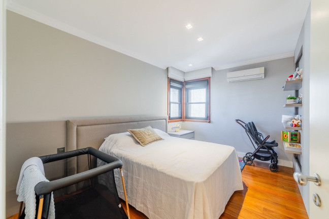 Imagem Apartamento com 4 Quartos à Venda, 405 m² em Moinhos De Vento - Porto Alegre