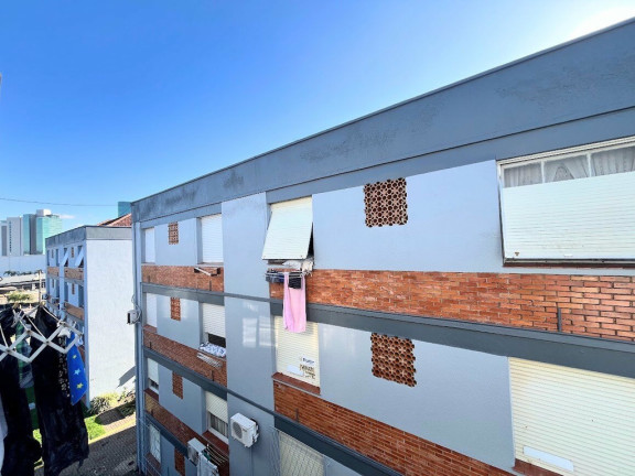 Imagem Apartamento com 3 Quartos à Venda, 61 m² em Cristal - Porto Alegre Imagem Apartamento com 3 Quartos à Venda, 61 m² em Cristal - Porto Alegre