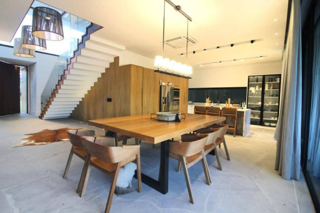 Imagem Casa com 5 Quartos à Venda, em Xangri-lá Imagem Casa com 5 Quartos à Venda, em Xangri-lá