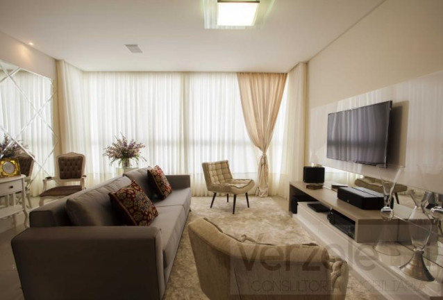Imagem Apartamento com 3 Quartos à Venda, 128 m² em Centro - Balneário Camboriú Imagem Apartamento com 3 Quartos à Venda, 128 m² em Centro - Balneário Camboriú