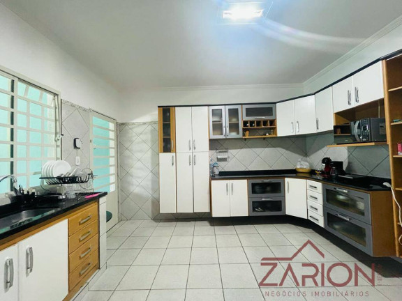 Imagem Casa com 2 Quartos à Venda, 176 m² em Residencial Estoril - Taubaté Imagem Casa com 2 Quartos à Venda, 176 m² em Residencial Estoril - Taubaté
