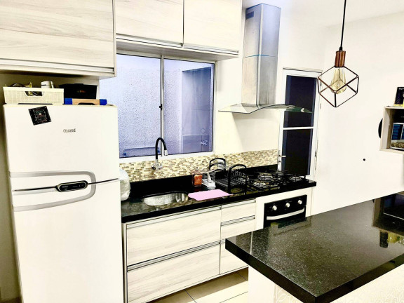 Imagem Casa com 3 Quartos à Venda, em Cuiabá Imagem Casa com 3 Quartos à Venda, em Cuiabá