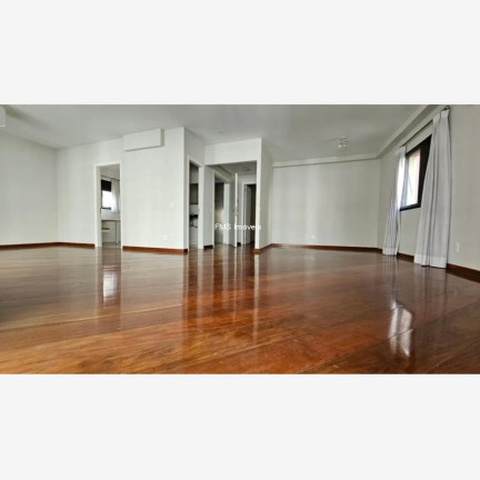 Imagem Imóvel com 3 Quartos à Venda, 167 m² em Moema - São Paulo Imagem Imóvel com 3 Quartos à Venda, 167 m² em Moema - São Paulo