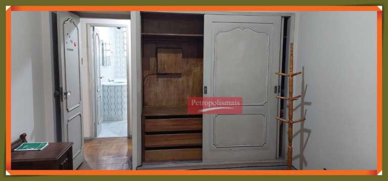 Imagem Apartamento com 3 Quartos à Venda, em Centro - Petrópolis Imagem Apartamento com 3 Quartos à Venda, em Centro - Petrópolis