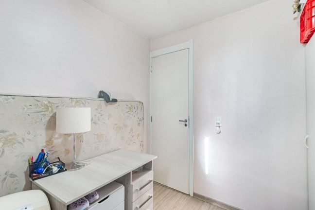 Imagem Apartamento com 2 Quartos à Venda, 43 m² em Sarandi - Porto Alegre
