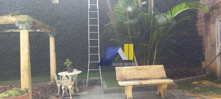 Imagem Casa com 4 Quartos à Venda, 404 m² em Centro - Pouso Alegre Imagem Casa com 4 Quartos à Venda, 404 m² em Centro - Pouso Alegre