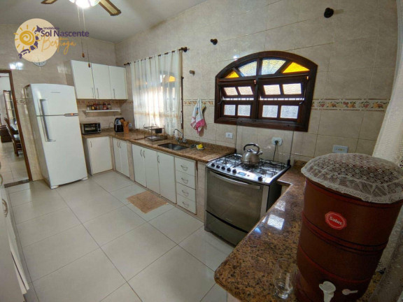 Imagem Casa com 2 Quartos à Venda, 274 m² em Indaiá - Bertioga Imagem Casa com 2 Quartos à Venda, 274 m² em Indaiá - Bertioga
