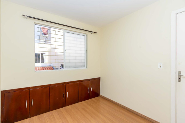 Imagem Sobrado com 3 Quartos à Venda, 110 m² em Novo Mundo - Curitiba Imagem Sobrado com 3 Quartos à Venda, 110 m² em Novo Mundo - Curitiba