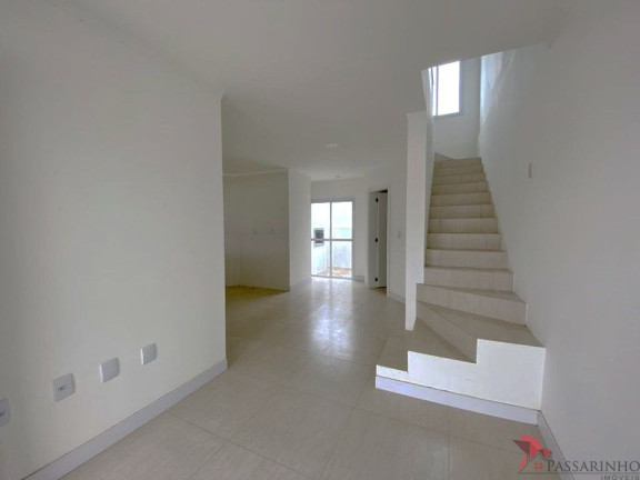 Imagem Sobrado com 2 Quartos à Venda, 92 m² em Morada Das Palmeiras - Torres Imagem Sobrado com 2 Quartos à Venda, 92 m² em Morada Das Palmeiras - Torres